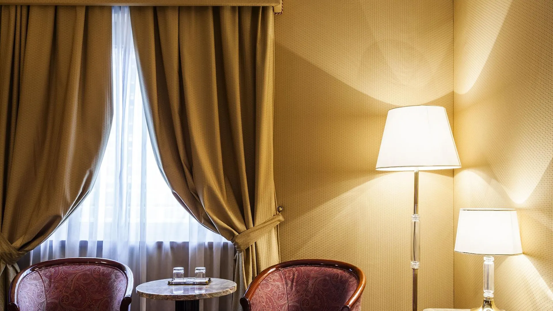 Doria Grand Hotel Milánó 4*,