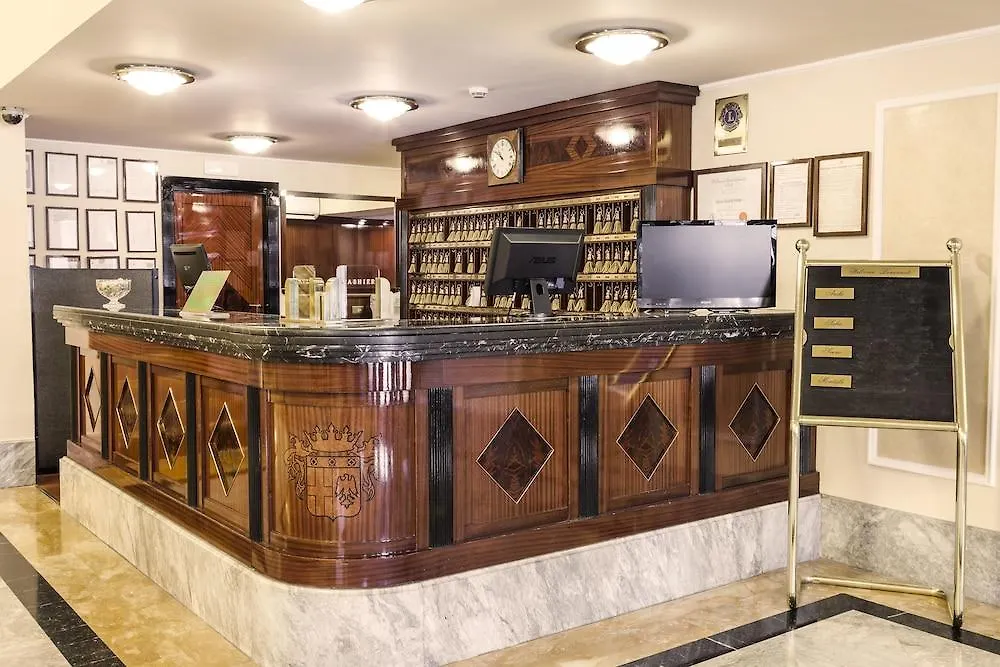 Doria Grand Hotel Milánó