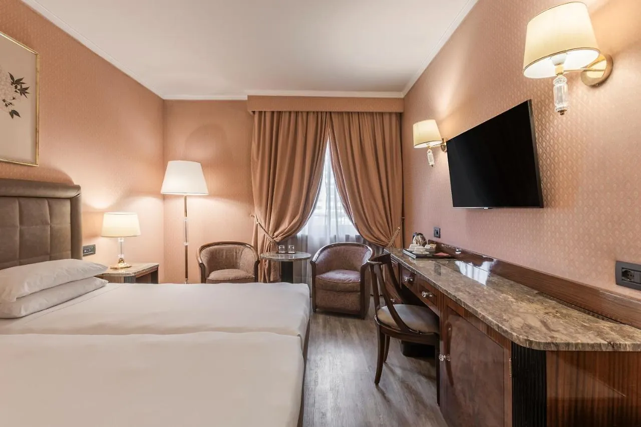 Doria Grand Hotel Milánó