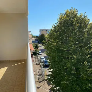 Aparthotel Columbia ***